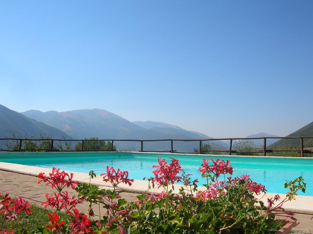 Agriturismo Roccagelli Vallo di Nera Exterior foto